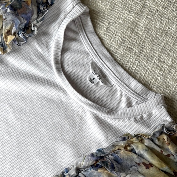 Nicole Miller Flutter Sleeve Ribbed Tee Shirt - Picture 3 of 6